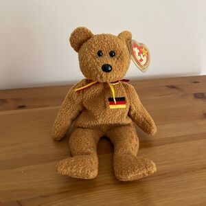 Ty Beanie Baby Germania the Bear